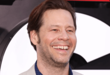 Ike Barinholtz Net Worth